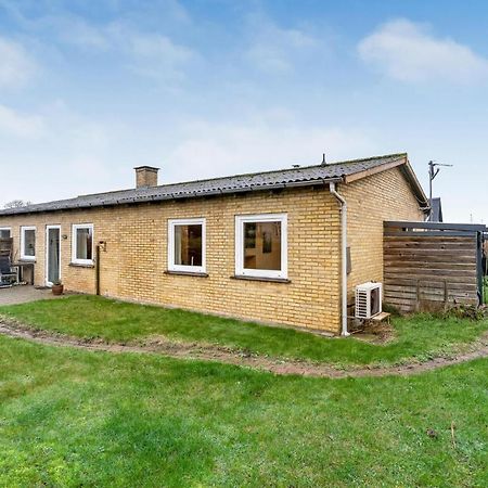 Beautiful Home In Nakskov With Kitchen Kültér fotó